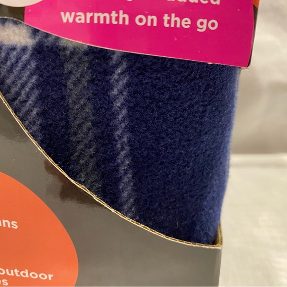 CozySpot Unisex Heated Scarf. Soft Fleece in Attractive Blue Grey White Plaid. - Picture 3 of 11
